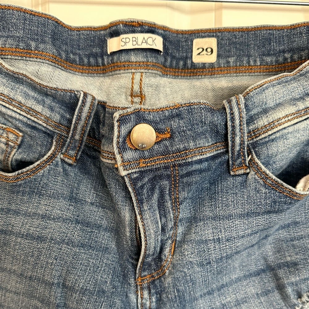 SP Black Destroyed Cropped Jeans - Size 29 - Picture 3 of 3